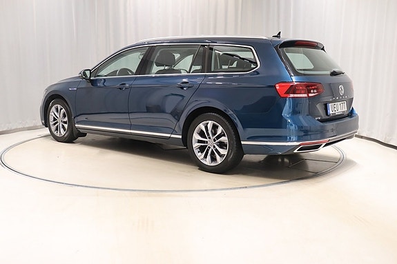 Volkswagen Passat 6 of 11