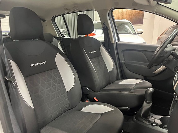 Dacia Sandero Stepway 6 of 26