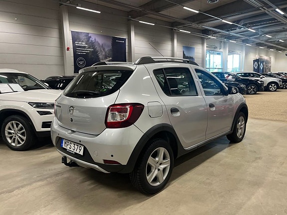 Dacia Sandero Stepway 3 of 26