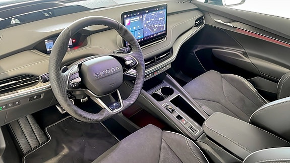 Skoda Enyaq 7 of 14