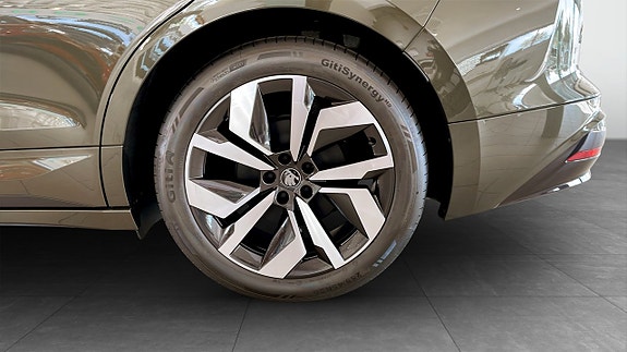 Skoda Enyaq 6 of 14