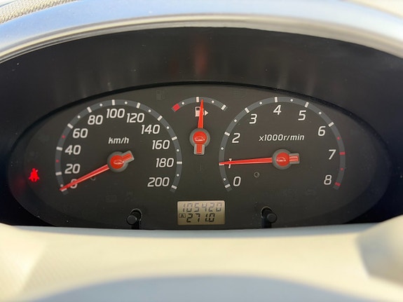 Nissan Micra 24 of 24
