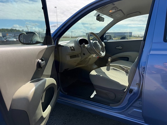 Nissan Micra 13 of 24