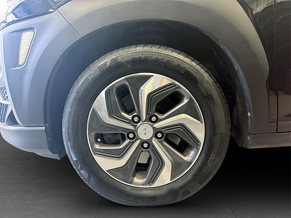 Hyundai Kona 15 of 16