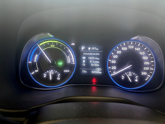 Hyundai Kona 8 of 16