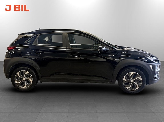 Hyundai Kona 14 of 16