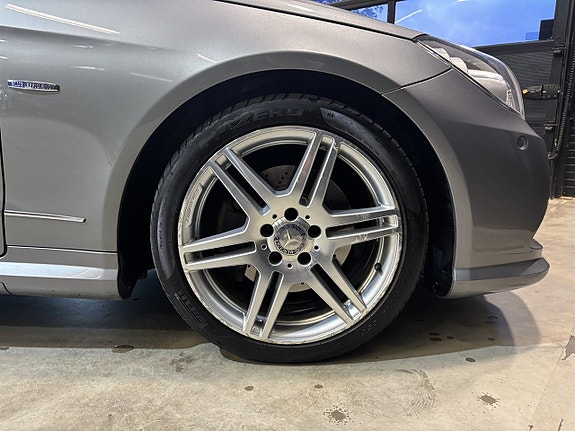 Mercedes-Benz E350 25 of 26