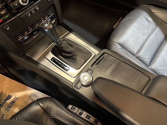 Mercedes-Benz E350 10 of 26
