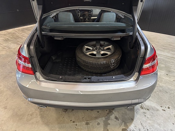 Mercedes-Benz E350 24 of 26