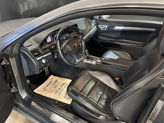 Mercedes-Benz E350 7 of 26