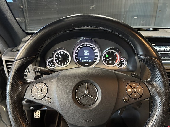 Mercedes-Benz E350 17 of 26