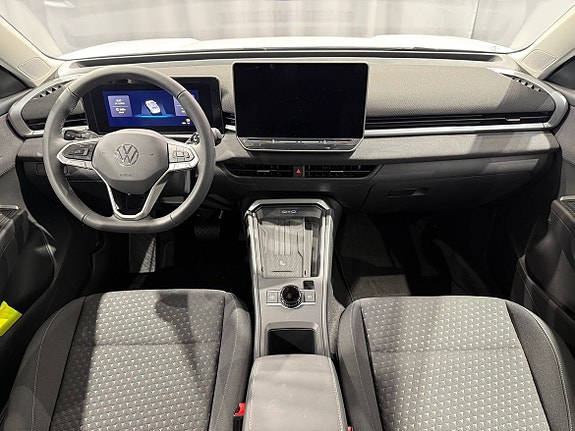 Volkswagen T-Roc 9 of 18