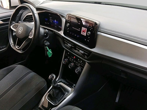 Volkswagen T-Roc 9 of 20