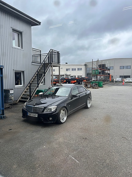 Mercedes-Benz C280 5 of 8