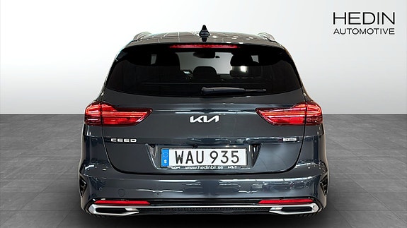Kia Ceed 4 of 11