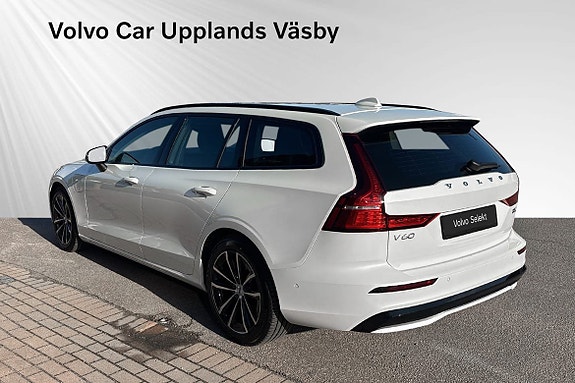 Volvo V60 4 of 16