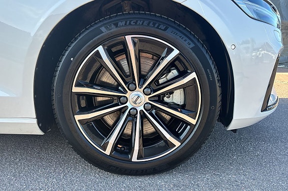Volvo V60 14 of 16