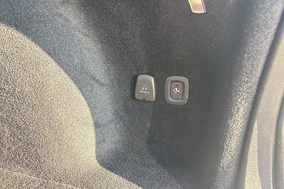 Volvo V60 12 of 16