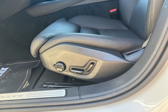 Volvo V60 15 of 16