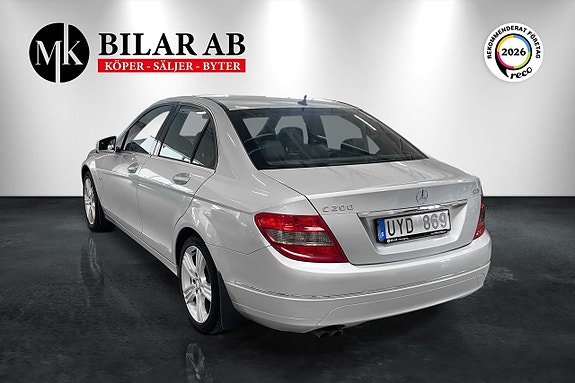 Mercedes-Benz C200 6 of 11