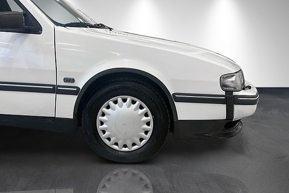 Saab 9000 4 of 22