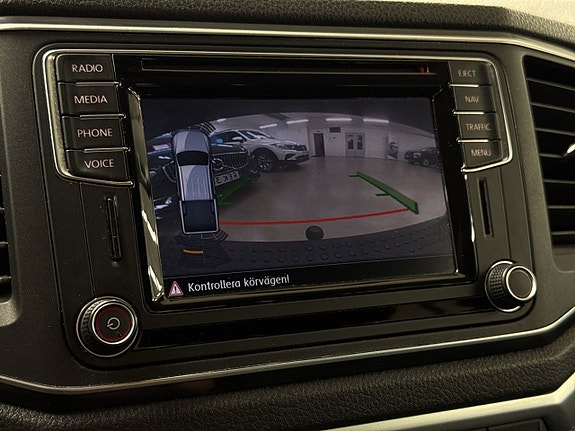 Volkswagen Amarok 18 of 27
