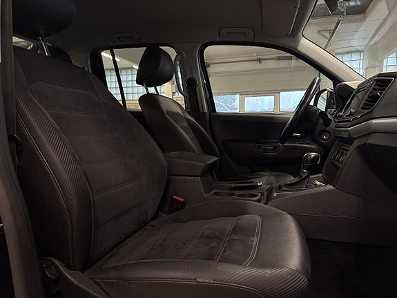 Volkswagen Amarok 24 of 27