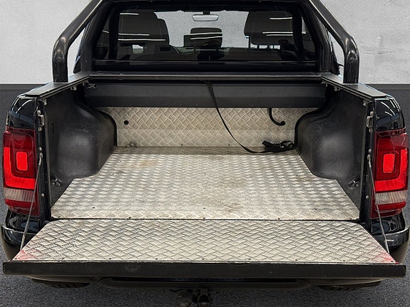 Volkswagen Amarok 9 of 27