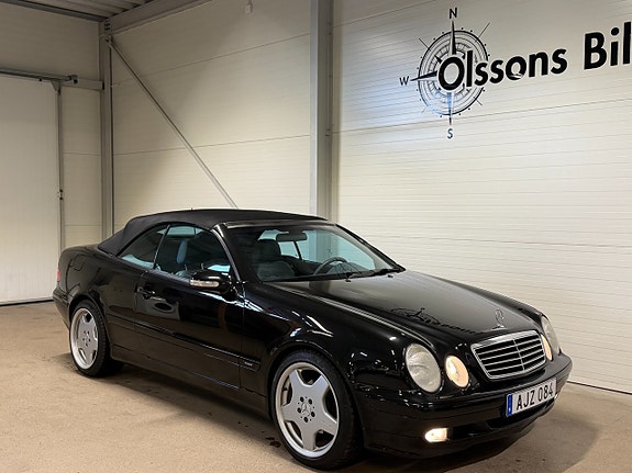 Mercedes-Benz CLK320 8 of 17