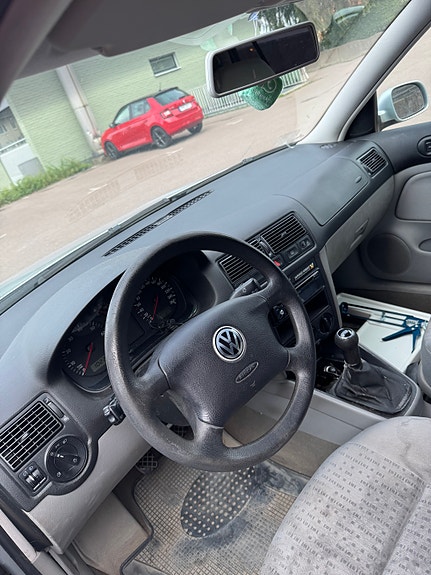 Volkswagen Golf IV 6 of 6