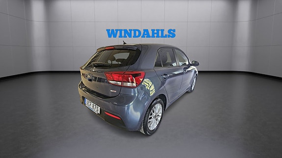 Kia Rio 2 of 7