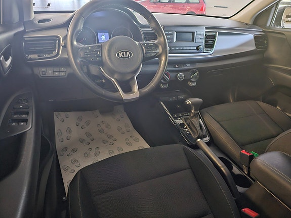 Kia Rio 5 of 7