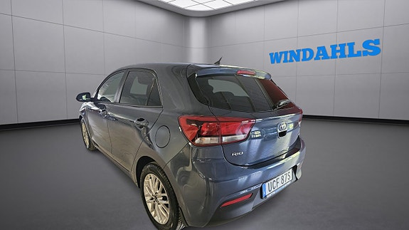 Kia Rio 3 of 7
