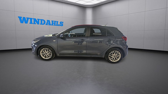 Kia Rio 4 of 7