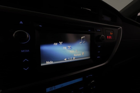Toyota Auris 26 of 30