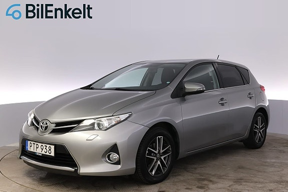 Toyota Auris 4 of 30