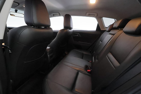 Toyota Auris 19 of 30