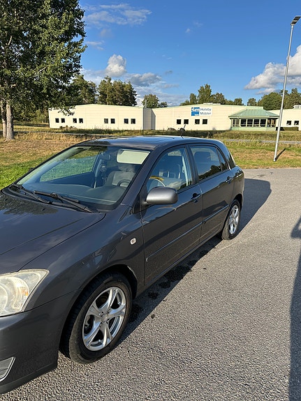 Toyota Corolla 4 of 9