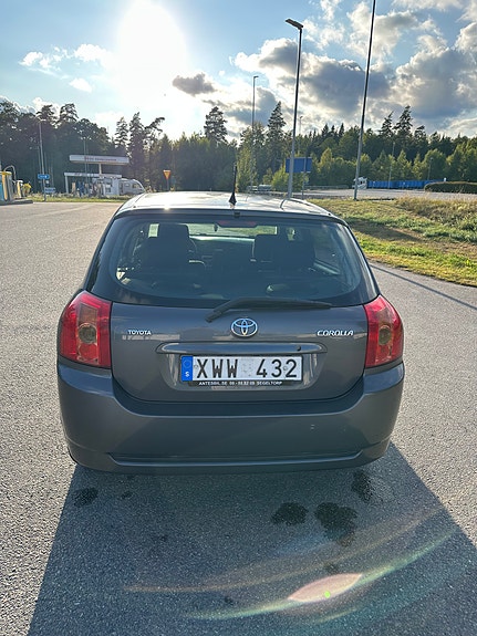 Toyota Corolla 9 of 9