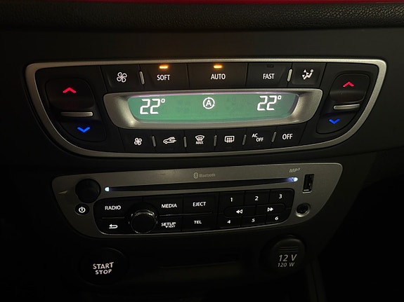 Renault Megane 17 of 22
