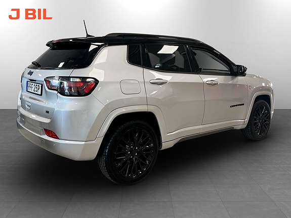 Jeep Compass 2 of 16