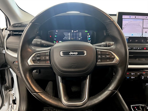 Jeep Compass 6 of 16
