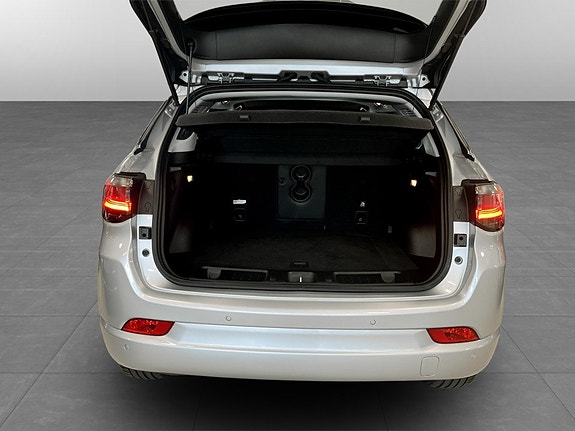 Jeep Compass 16 of 16
