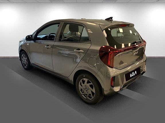 Kia Picanto 6 of 17