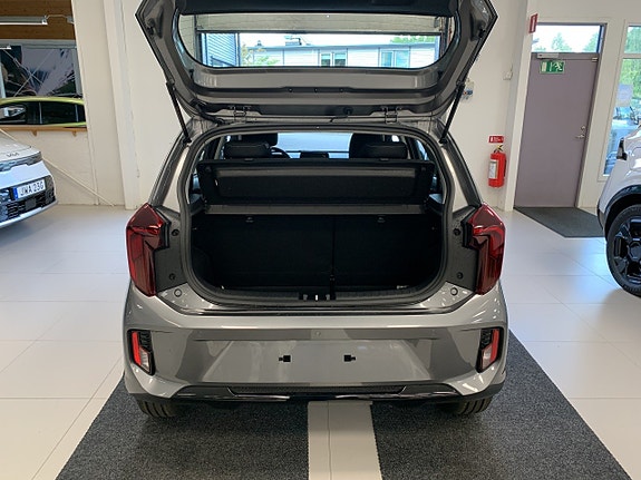 Kia Picanto 14 of 17