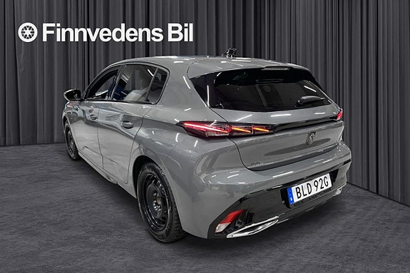 Peugeot 308 4 of 16