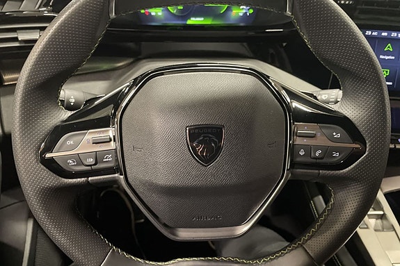 Peugeot 308 9 of 16