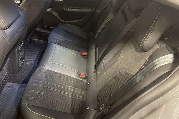 Peugeot 308 7 of 16