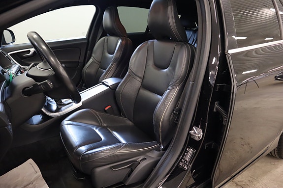 Volvo V60 16 of 30