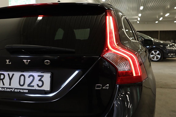 Volvo V60 30 of 30